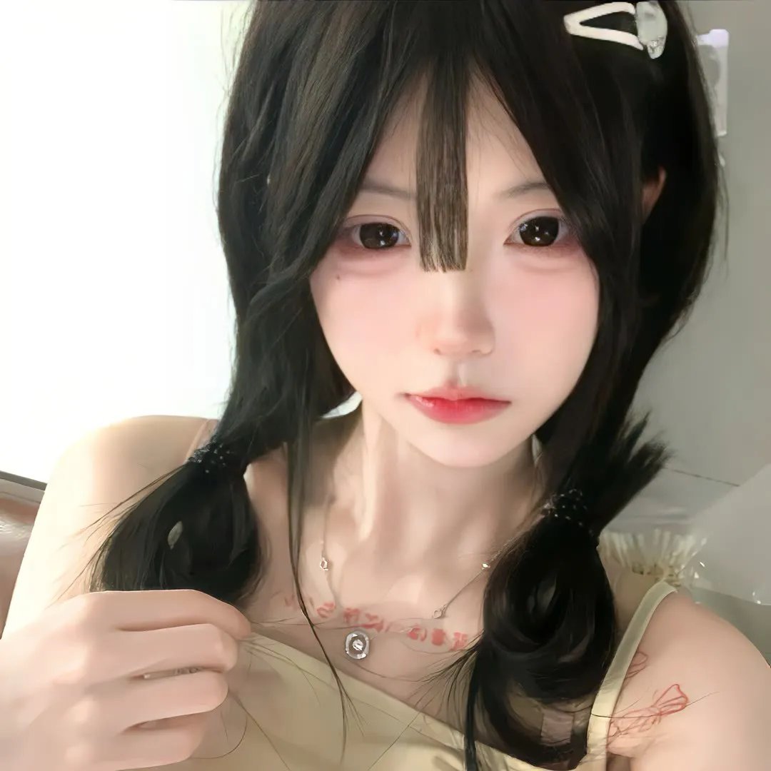 我的邻居不是人海报
